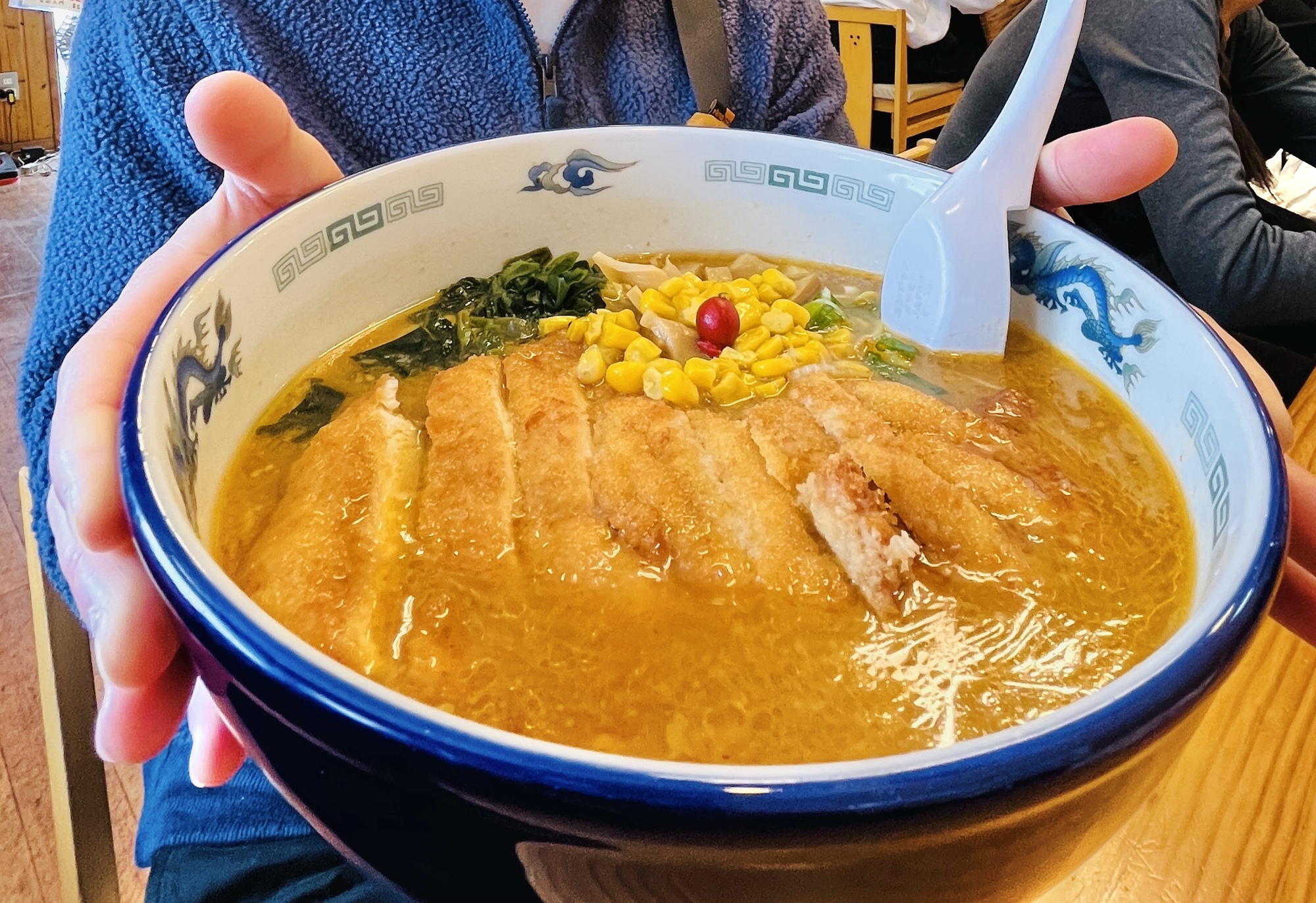 4-1. 美食荟萃的滑雪后时光：从世界级餐厅到地方小吃