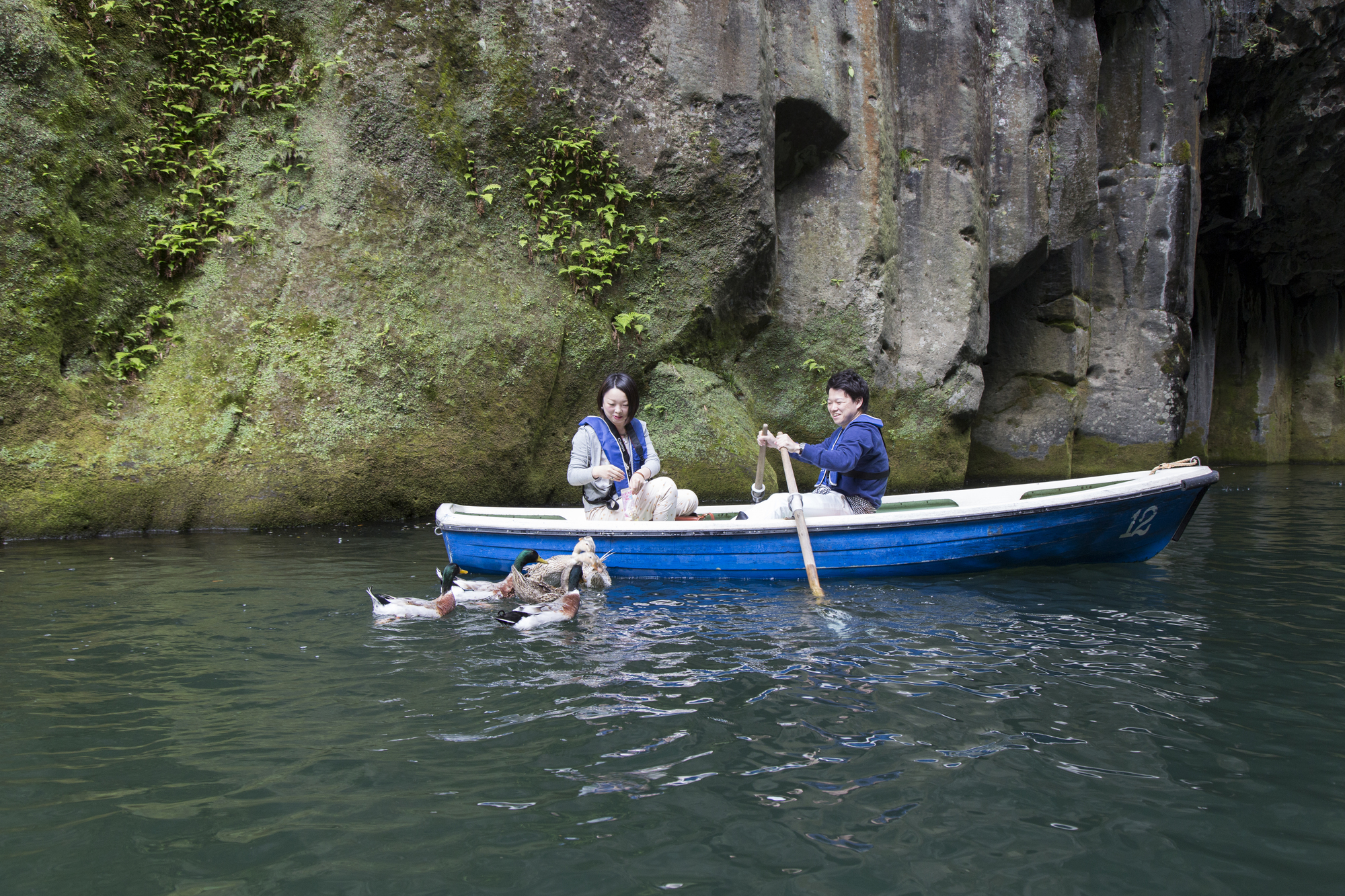 3-1. 高千穗峡区域：租賃小船与步道的礼仪